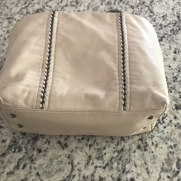 SOLD HP🎉💖Cream Chanel handbag - Picture 7 of 8